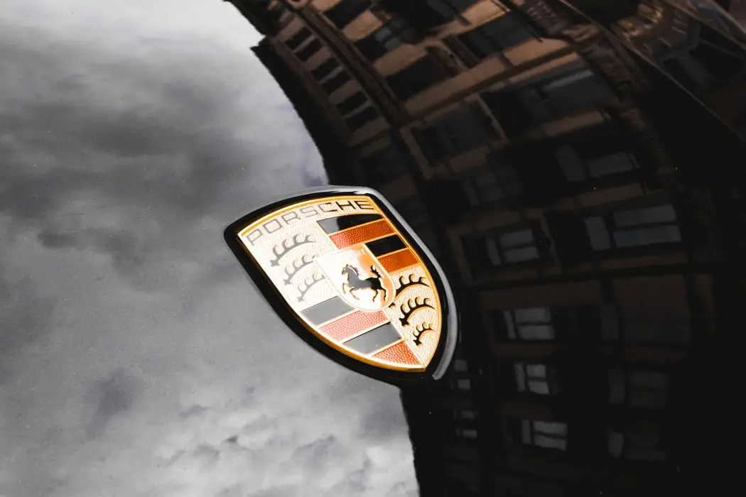 Porsche Logo Hood